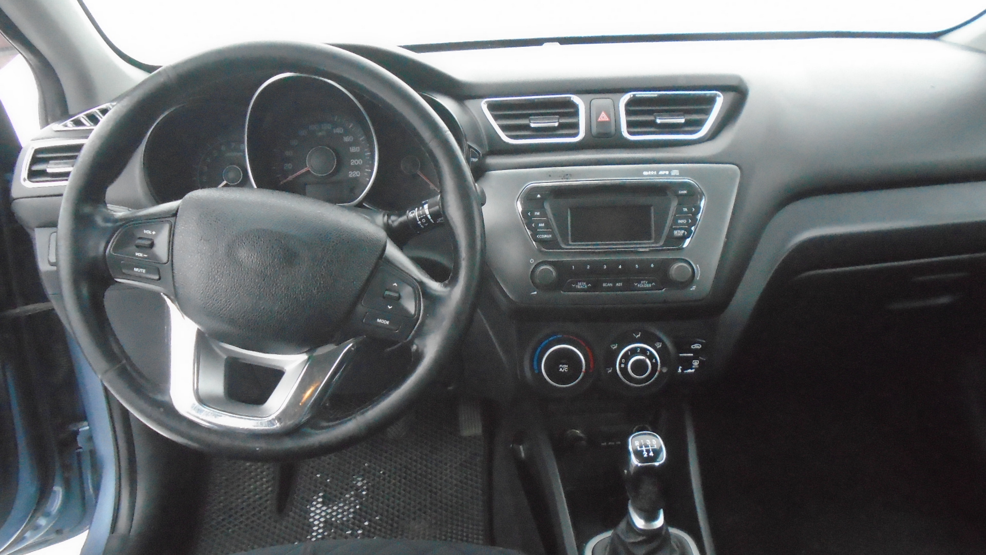 Kia, Rio, 2013