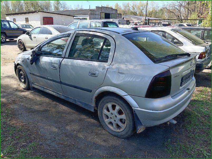 Opel, Astra, 2004