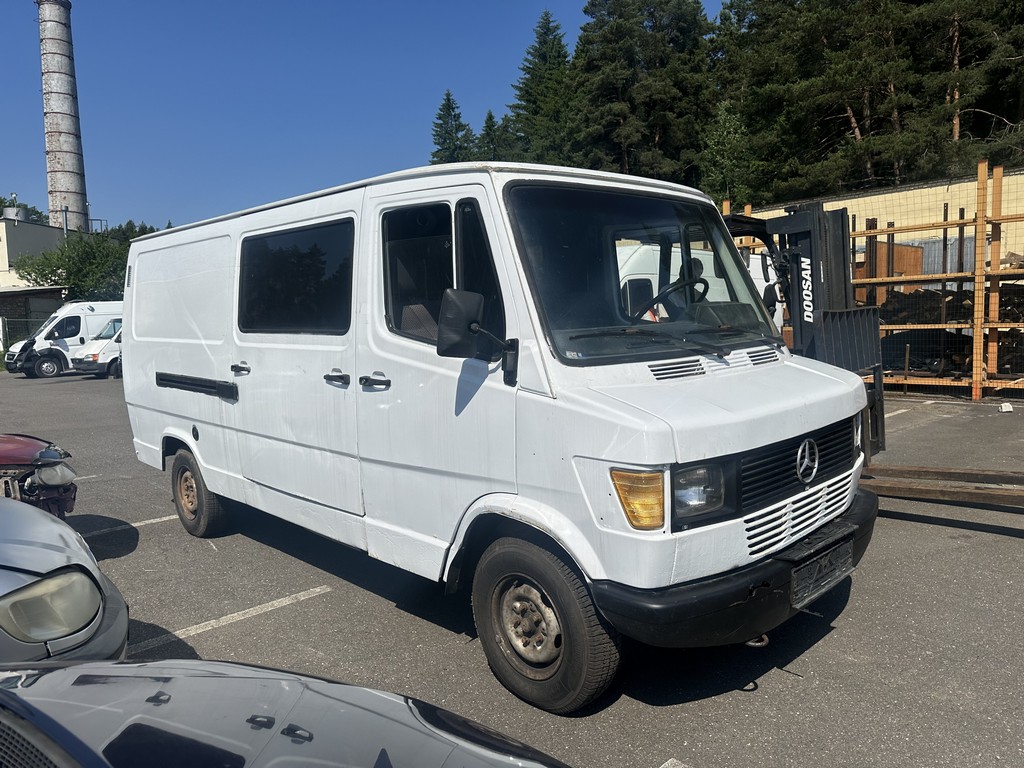 Mercedes-Benz, 209, 1989