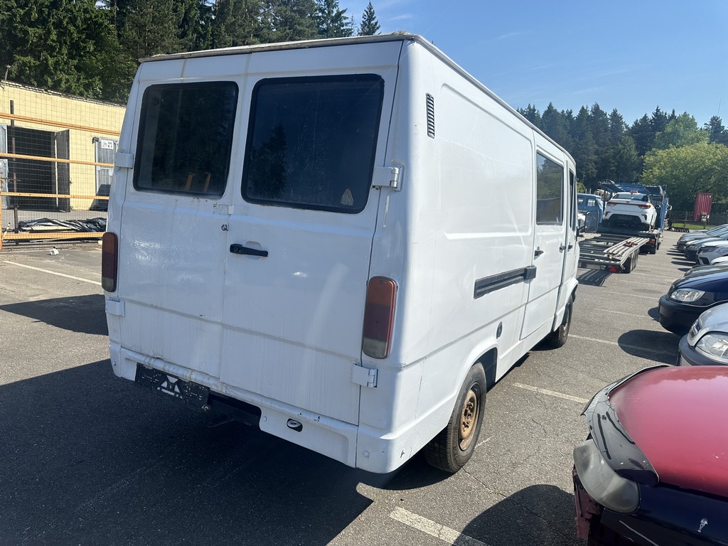 Mercedes-Benz, 209, 1989