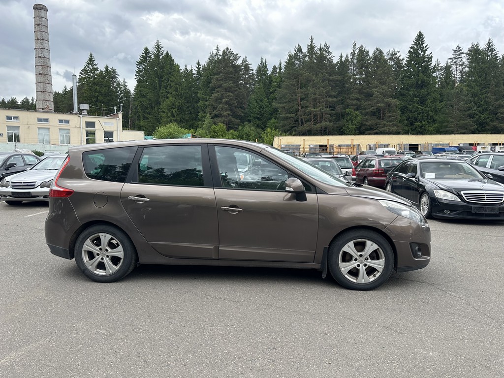 Renault, Grand Scenic, 2010
