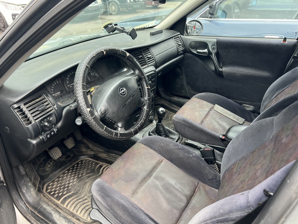 Opel, Vectra, 2000