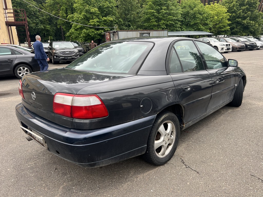 Opel, Omega, 2001