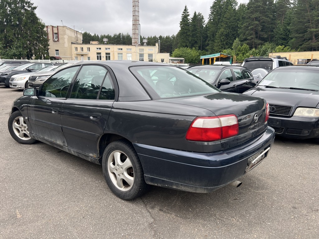 Opel, Omega, 2001