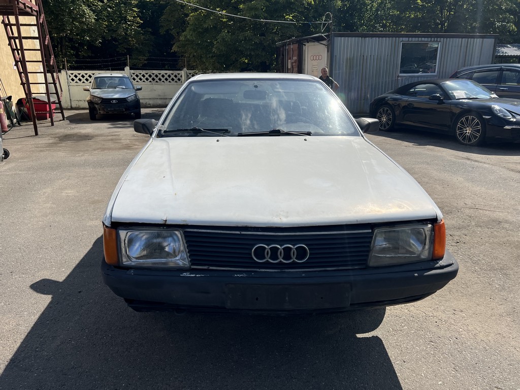 Audi, 100