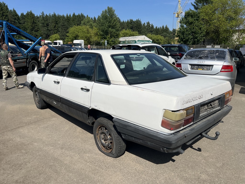 Audi, 100