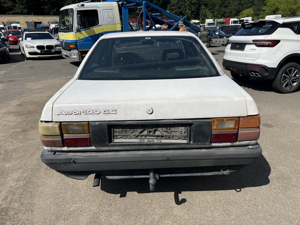 Audi, 100