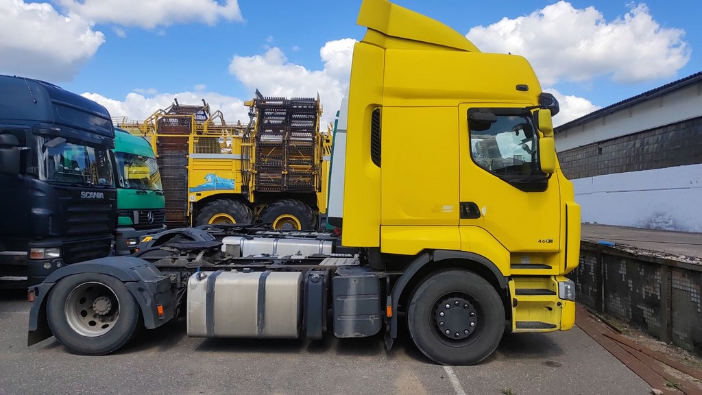 Renault, Premium, 2011