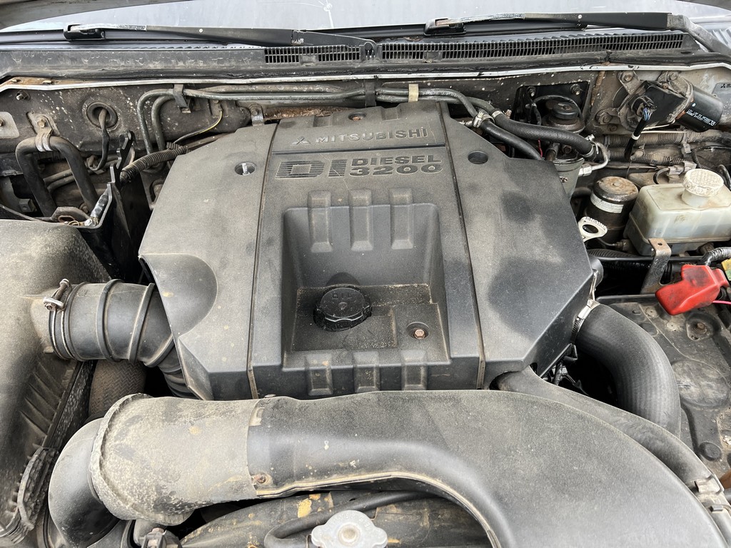 Mitsubishi, Pajero, 2005