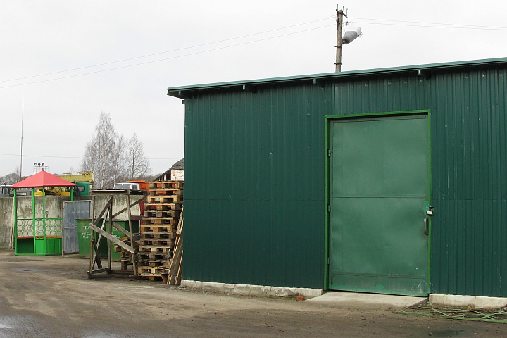 Многофункциональное здание, площадью 1287,6 кв.м, расположенное по адресу: г. Полоцк, пер.5-й Тросницкий, д.15а 