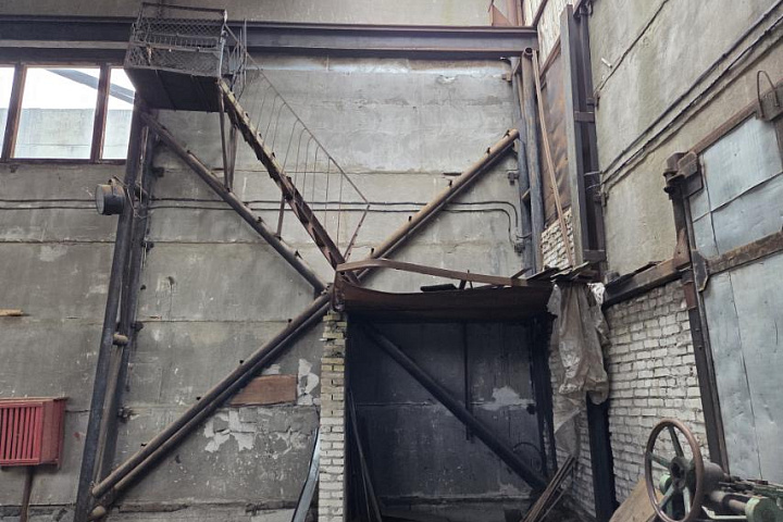 Цех лесопиления, расположенный по адресу: Гомельская обл., Светлогорский р-н, г.Светлогорск, пер. Промысловый, 2/1, общая площадь 911,3 кв.м