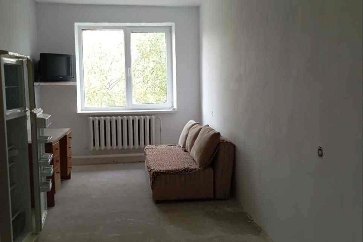 Капитальное строение общей площадью 1266,4 кв.м (наименование - цех деревообработки с АБК), расположенное по адресу: Гродненская область, Новогрудский район,  г. Новогрудок, ул. Советская, 85  