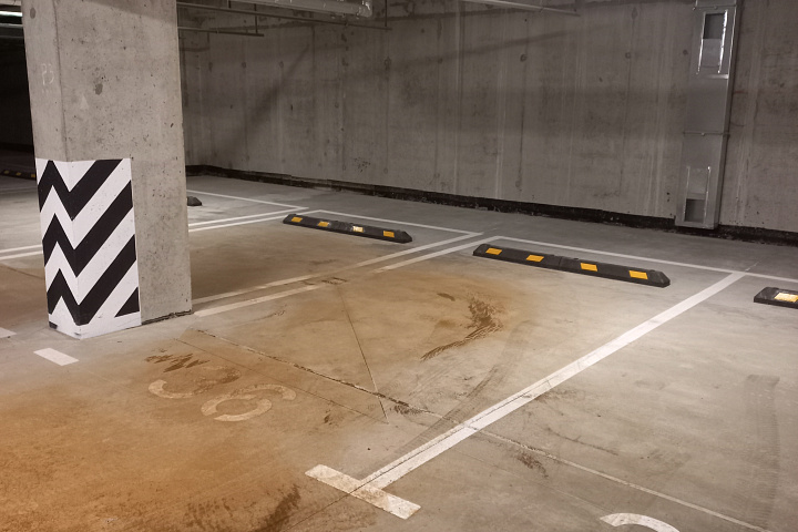 Изолированное помещение с инвентарным номером 500D-7988236173 (назначение - Машино-место; наименование - Машино-место), площадью 13,0 кв.м, расположенное по адресу: г. Минск, ул. Гастелло, 8-273