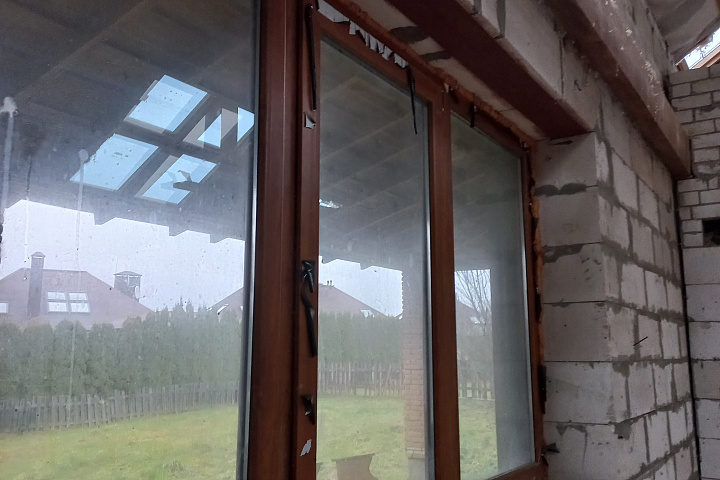 Незавершенное незаконсервированное капитальное строение (Садовый дачный домик) и земельный участок площадью 0,0862 га, расположенные  по адресу: Минская обл., Минский р-н, СТ "Форт" 